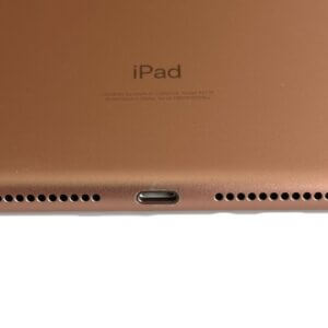 iPad8　ドッグコネクター修理