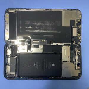 iPhone13miniバッテリー交換 | 龍ケ崎市| 液晶パネル交換もご予約にて即日対応致します！