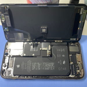 iPhone11バッテリー交換修理| 印西市| 液晶パネル交換も電話予約で即日お渡しの修理対応しております‼︎