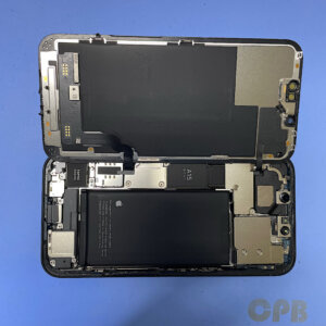 iPhone13 miniバッテリー交換| 取手市井野| iPhone買取り強化中