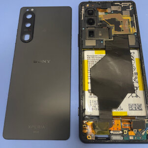 SONYエクスペリアバッテリー交換| 柏市| 液晶パネル交換もご予約で即日お渡しで修理対応しております‼︎