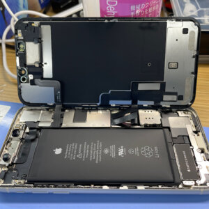 iPhone11 落下破損 ガラスパネル交換修理|西多摩郡瑞穂町駒形富士山| パネル交換も即日30分で修理対応しております‼︎