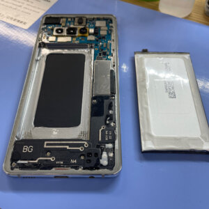 アンドロイド携帯修理もお任せ下さい| 青梅市河辺町| ソニーのエクスペリアS10plusを電池交換しました‼︎