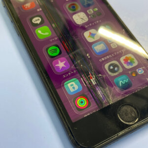 iPhoneSE3 自転車から落下‼︎ 液晶交換| あきる野市入野|  iPhoneの液晶交換なら飛び込み、即日30分にて対応いたします！