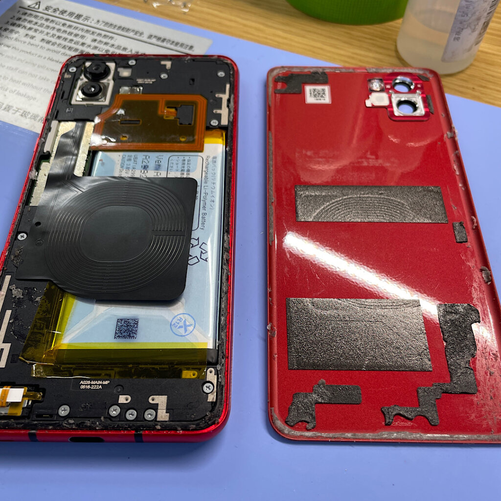 シャープのAQUOS携帯電話も修理対応！| 福生市熊川| アンドロイド携帯はご予約にて修理対応致します！