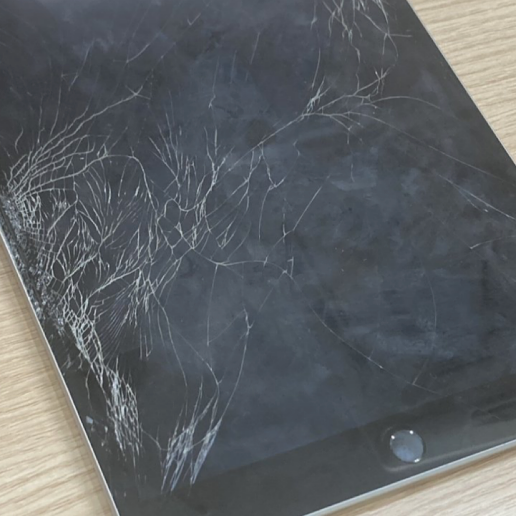 iPad 第九世代 パネル交換修理 | 福生市加美平 | ご予約なら即日で修理対応しております‼︎
