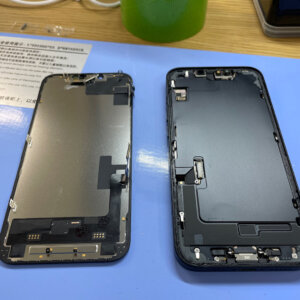 iPhone16e  バック内で水没 液晶交換修理|西多摩郡瑞穂町箱根ヶ崎東松原| 飛び込みでも即日30分で修理対応しております‼︎