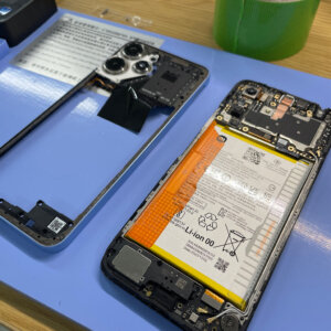 Xiaomi 携帯電話 液晶交換修理｜福生市本町｜Android修理もご予約で即日お渡しで修理対応致します！