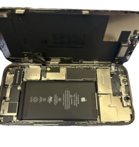 iPhone12Proフロントパネル交換