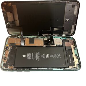 iPhone 11のバッテリー交換修理