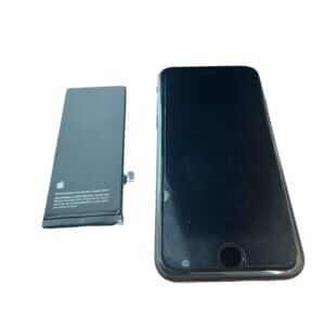 【即日修理！】iPhoneSE3　バッテリー交換