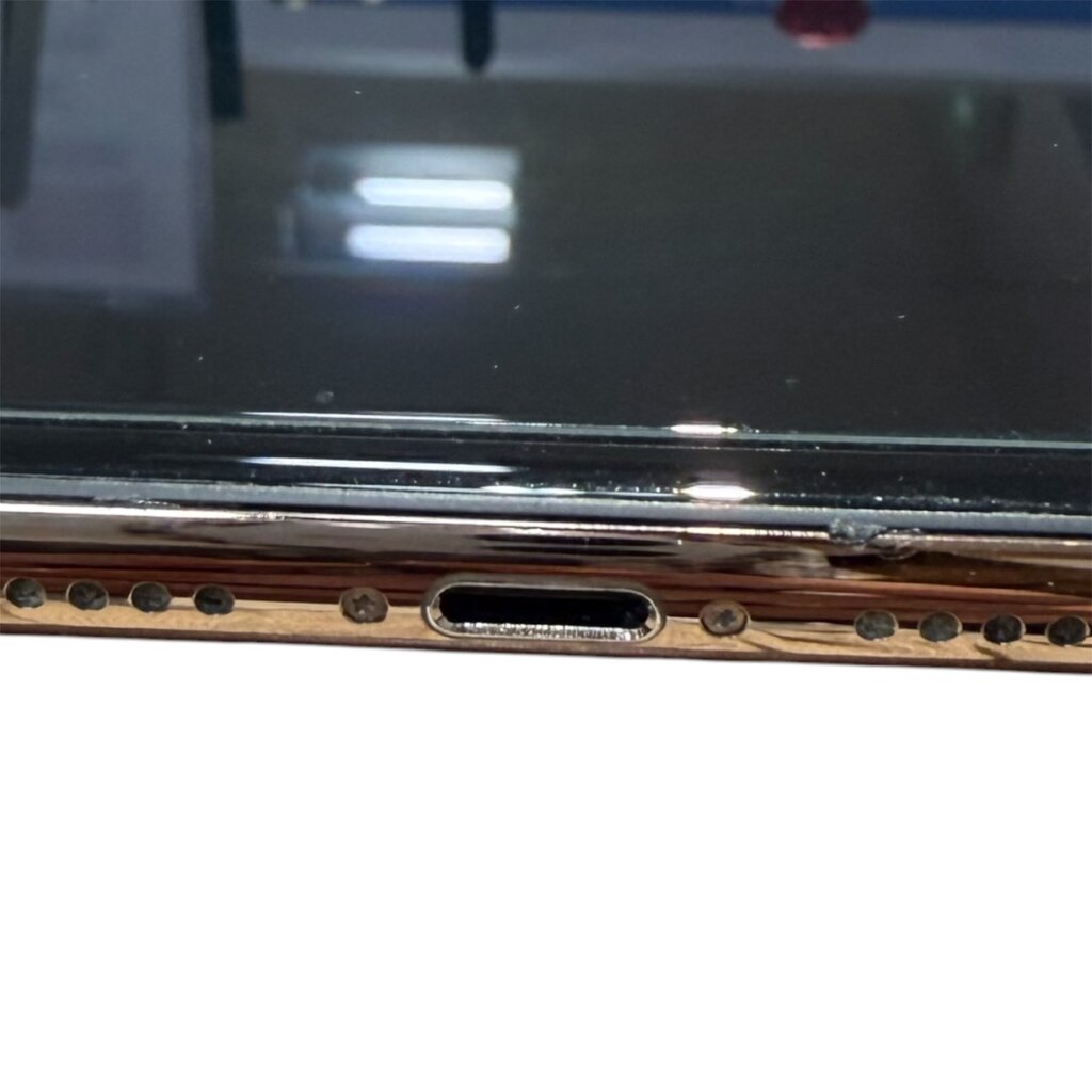 iPhone11ProMax ライトニング交換