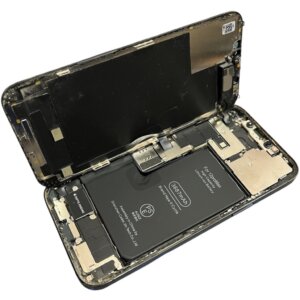 iPhone 12 Pro Max バッテリー交換｜電源が落ちる症状を即日修理