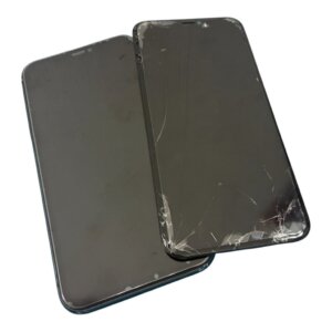 iPhone 11 パネル交換