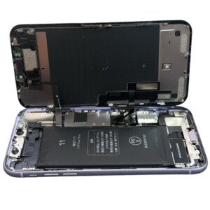 iPhone11 バッテリー膨張修理