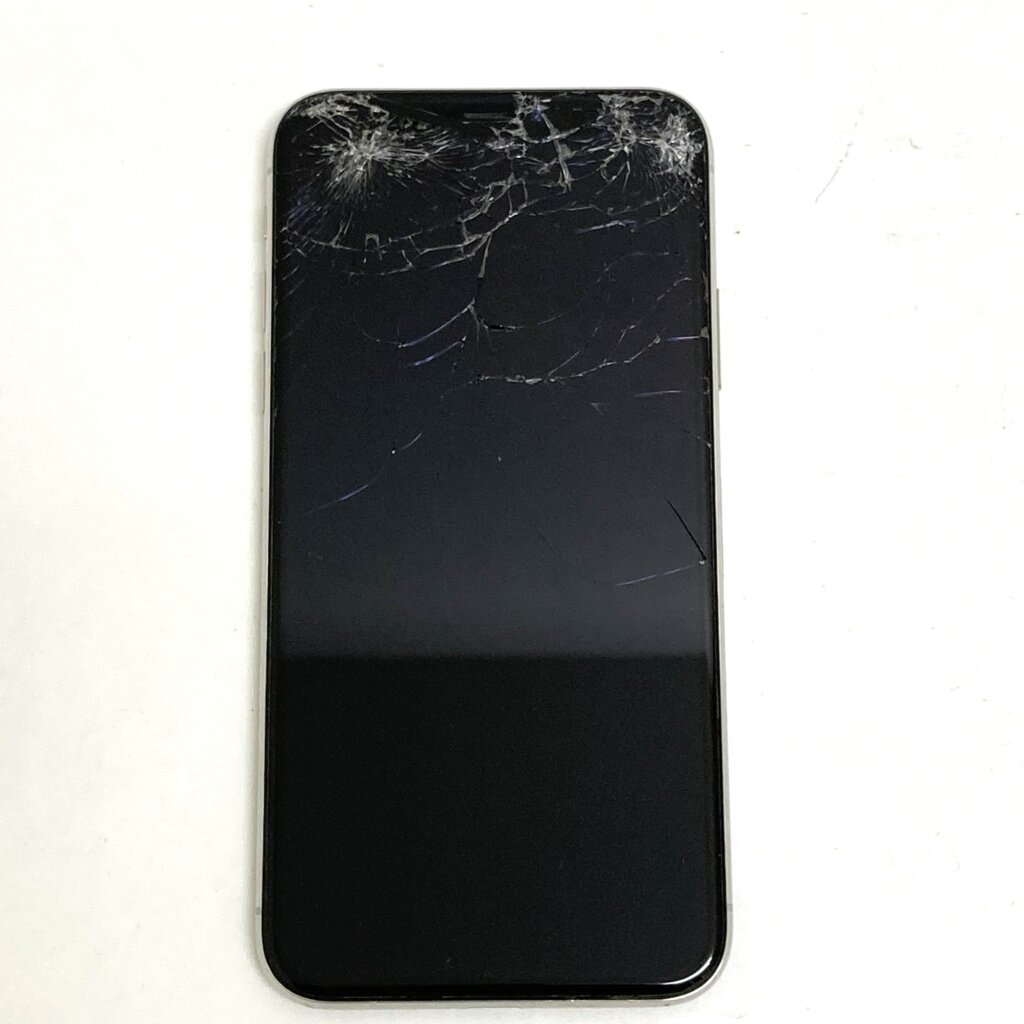 【iPhoneX 液晶交換】大きく割れて映らなくなった画面を修理！｜伊勢崎市宮子町