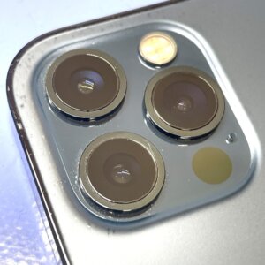 【iPhone12Pro アウトカメラレンズ修理】割れたカメラレンズを約3時間で交換！｜伊勢崎市田中島町