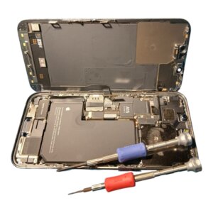 【充電の減りが早い】【即日修理】iPhone14proMaxバッテリー交換修理・八戸市より来店
