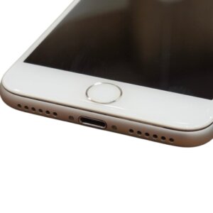 iPhone8 コネクタ修理