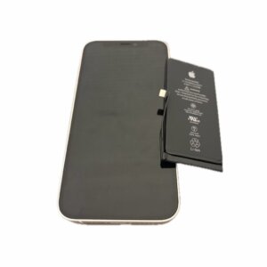 【即日修理！！】iPhone13　バッテリー交換