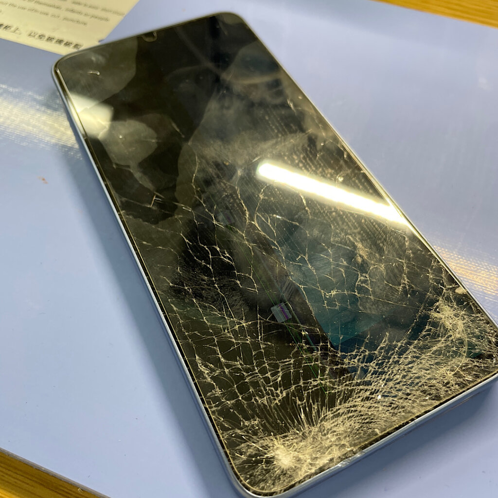Samsung サムソン GALAXY A25携帯電話 液晶交換修理｜福生市加美平｜英語対応可能です‼︎