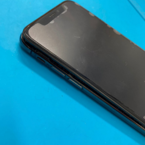 iPhoneSE2 電池膨張 バッテリー交換 |福生市南田園| 電池交換は即日30分で修理対応しております‼︎