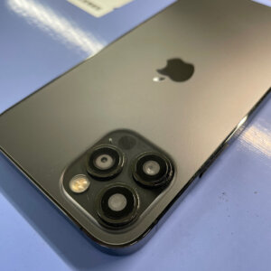 iPhone12Pro 雨でカメラレンズが曇った‼︎ 水没修理| 昭島市拝島町| 水没修理も即日修理対応しております!どうぞお問い合わせ下さい!!