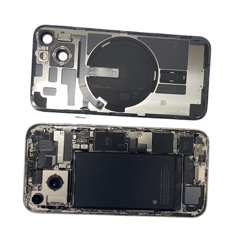 iPhone14カメラレンズ交換 | 龍ケ崎市| 液晶パネル交換もご予約にて即日対応致します！