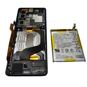 Android galaxy バッテリー交換|取手市白山からお越し下さいました。 液晶パネル交換も即日お渡しで修理対応しております‼︎