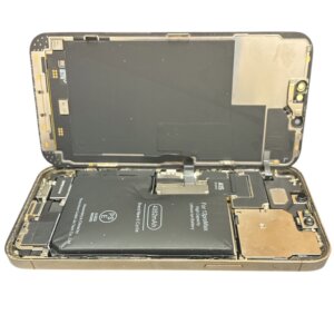 iPhone13 Pro Max（アイフォン13プロマックス）のバッテリー交換修理