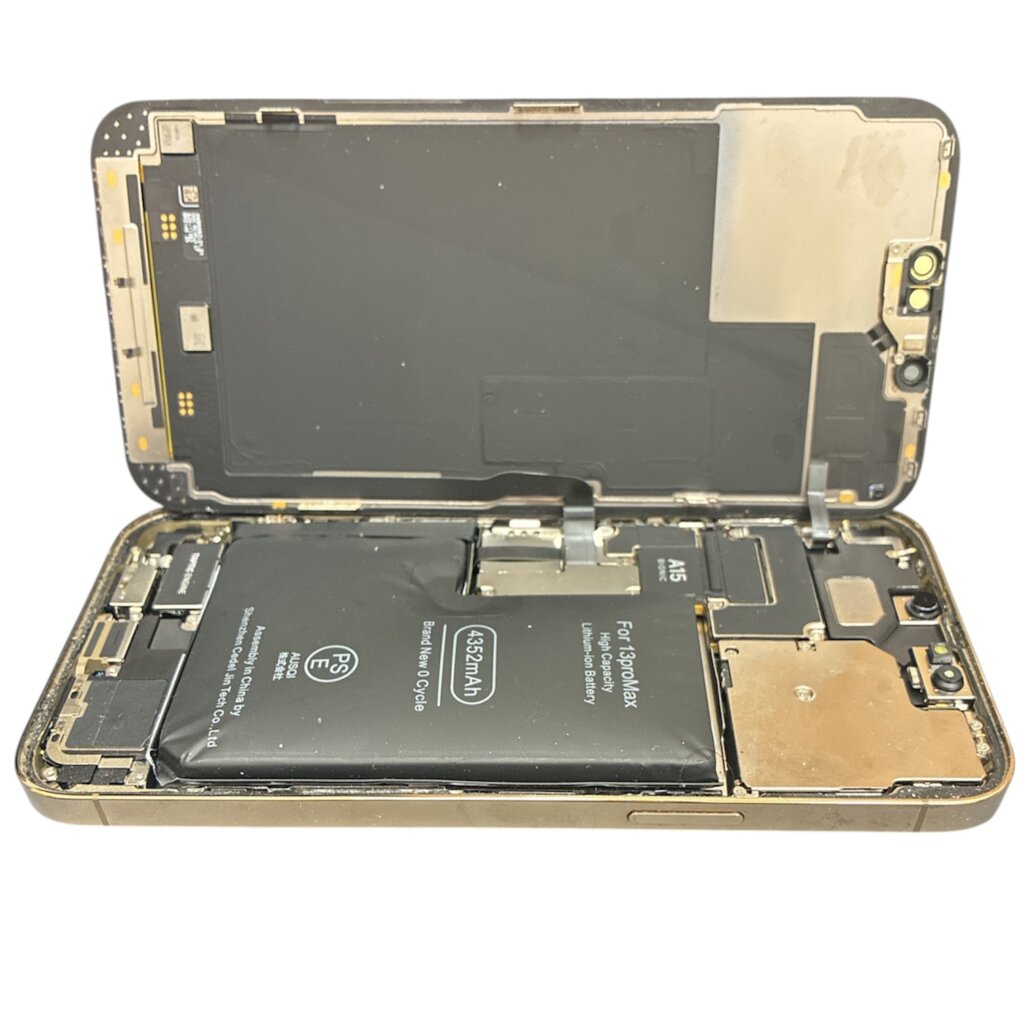 iPhone13 Pro Max（アイフォン13プロマックス）のバッテリー交換修理