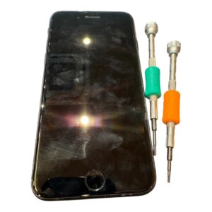 iPhoneSE2 パネル交換