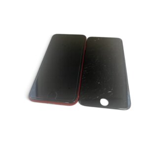 【即時修理】iPhone SE3（アイフォンエスイー３）液晶交換修理　強化ガラス貼り付け