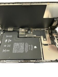 iPhone12ProMAX バッテリー交換