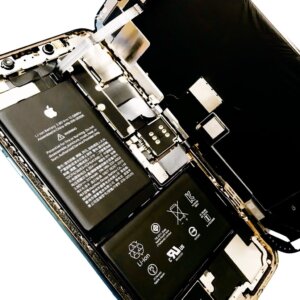 iPhone XS Max バッテリー交換修理