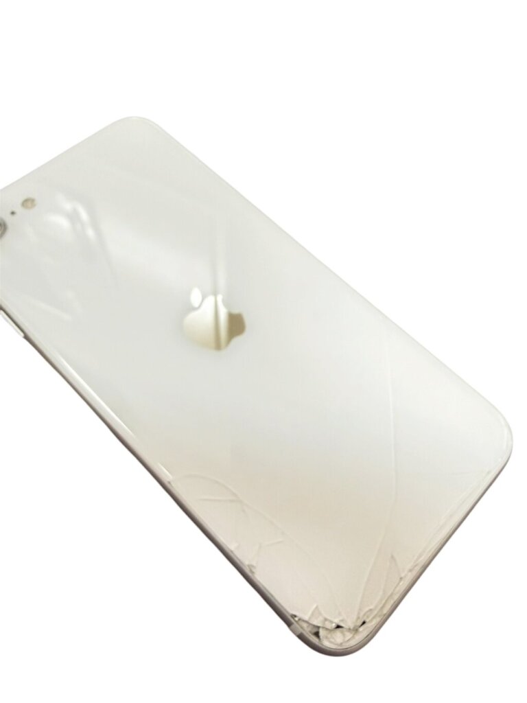 iPhoneSE3 背面パネル修理