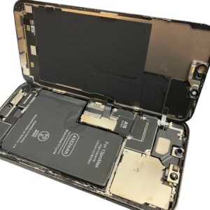 iPhone 13 Pro Max バッテリー交換｜電池の減りが早い・バッテリー劣化の症状を改善