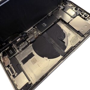 iPhone13バッテリー交換修理