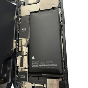 iPhone13バッテリー膨張修理