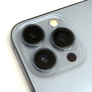 【iPhone13Pro アウトカメラレンズ修理】破損したカメラレンズを綺麗な状態に修理！｜前橋市石倉町