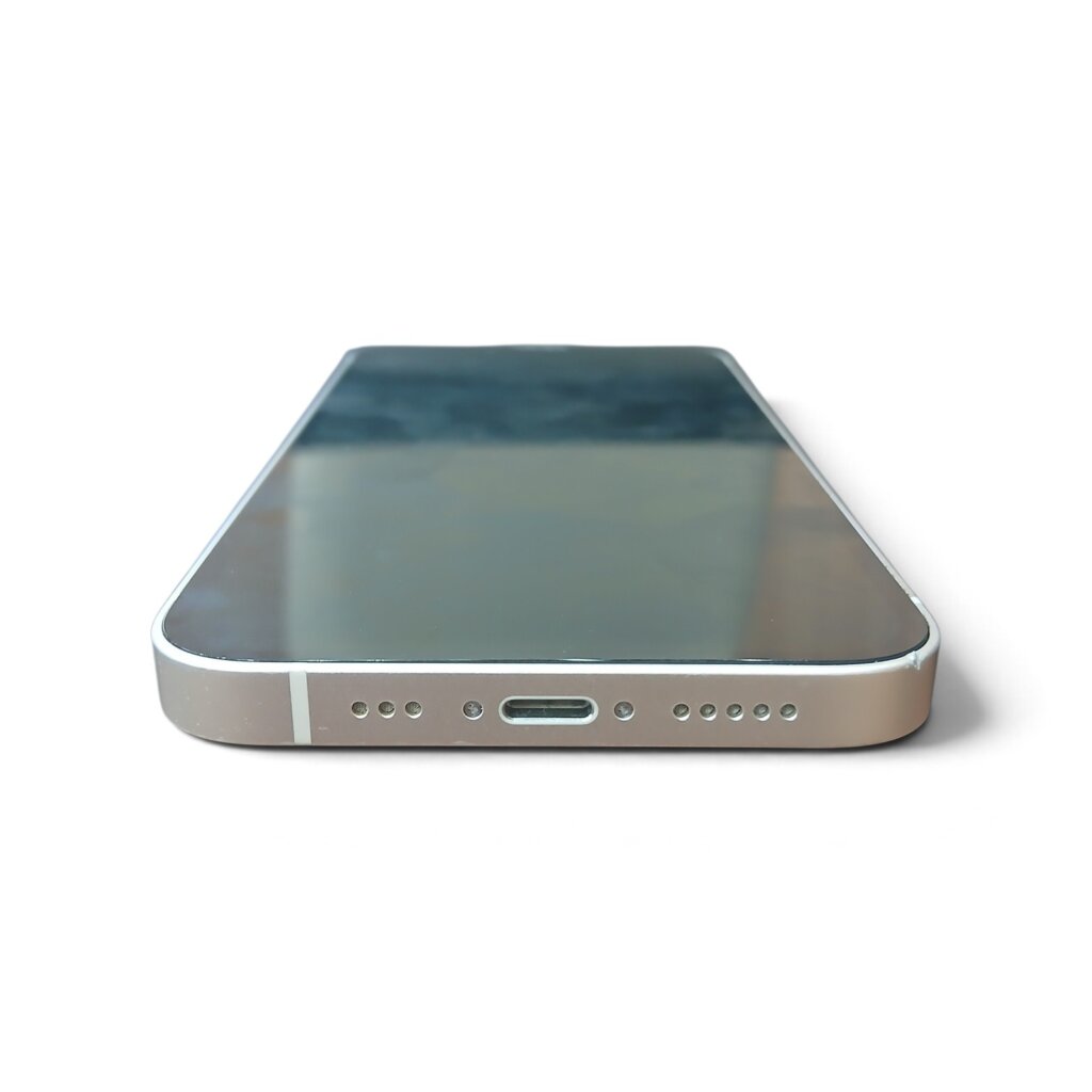 iPhone14　ドックコネクタ（充電口）交換・内部清掃修理