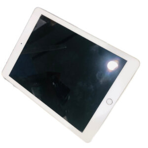 iPad6（iPad 第6世代） 基板修理（起動不良）