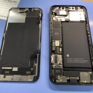 iPhone13 ブラックアウト 液晶交換 | 青梅市滝ノ上町| 液晶交換も即日30分で修理対応しております‼︎