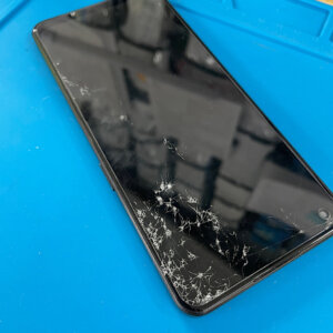 OPPO オッポ Reno9a 携帯電話 液晶交換修理｜羽村市玉川｜アンドロイド修理ご予約受付しております‼︎