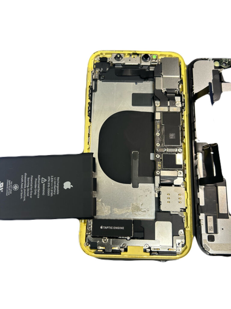 📱【狭山市｜iPhone11 バッテリー劣化・バッテリー交換】