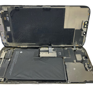 iPhone13ProMax バッテリー交換