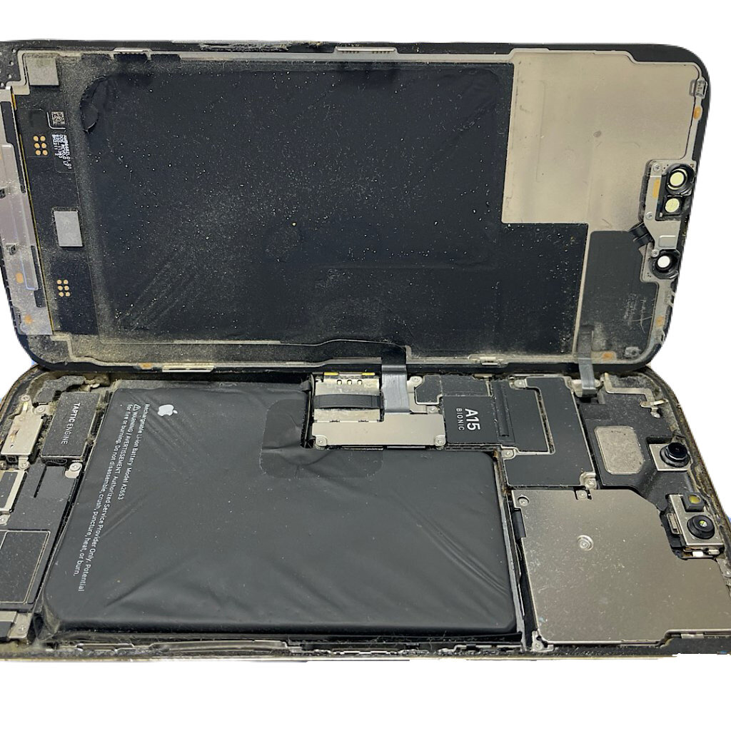 iPhone13ProMax バッテリー交換