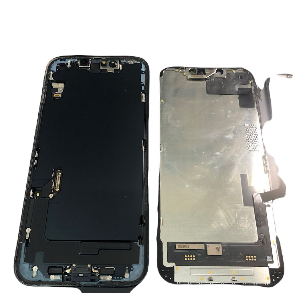 画面がバキバキに割れてしまったiPhone14の液晶パネル交換