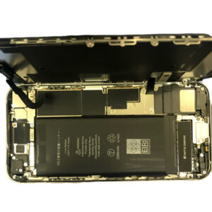 狭山市でiPhone SE（第2世代）のバッテリー交換！即日約30分で対応！