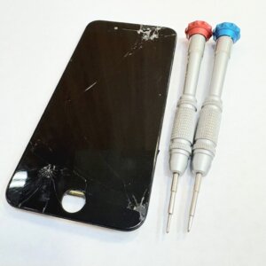 【液晶交換】iPhone SE2  液晶交換修理・八幡平市より来店